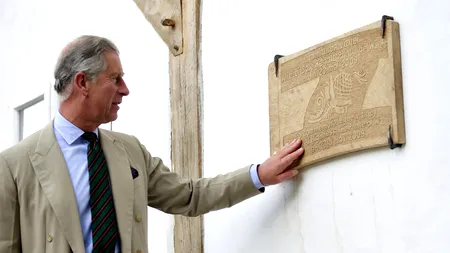 Gestul impresionant al Prințului Charles pentru trei militari români, răniți în Afganistan