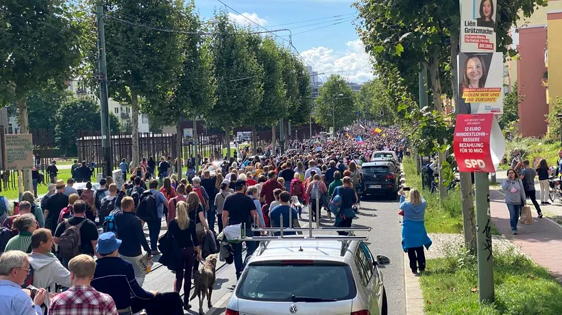 Protest de amploare la Berlin. Mii de nemți, împotriva restricțiilor impuse de autorități