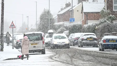 Furtuna LARISA face ravagii în Europa! Zăpada viscolită a blocat mai multe drumuri în Marea Britanie, tornadă în centrul Franței