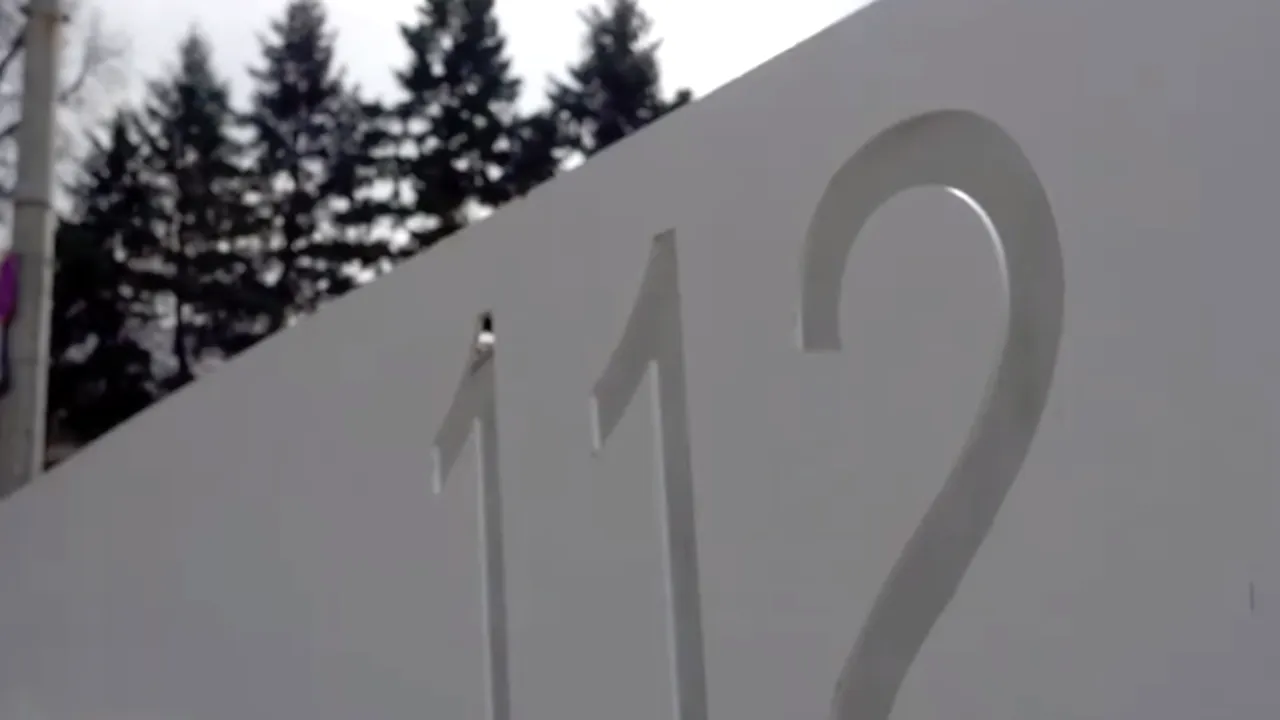 Încă un apel fals la 112: O fată de 8 ani a apelat în joacă numărul de urgență să spună că este sechestrată