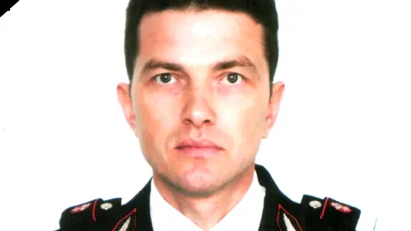 Iohannis l-a decorat, post-mortem, pe pompierul Daniel Fripis