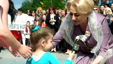 De ce nu a făcut Dăncilă niciodată un copil. Cum arată Victor, copilul înfiat de premier, pe când avea 26 de ani: „Soțul nu a fost de acord