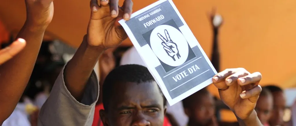 Namibia a organizat primul vot electronic din Africa. Măsura luată pentru a preveni frauda și votul dublu
