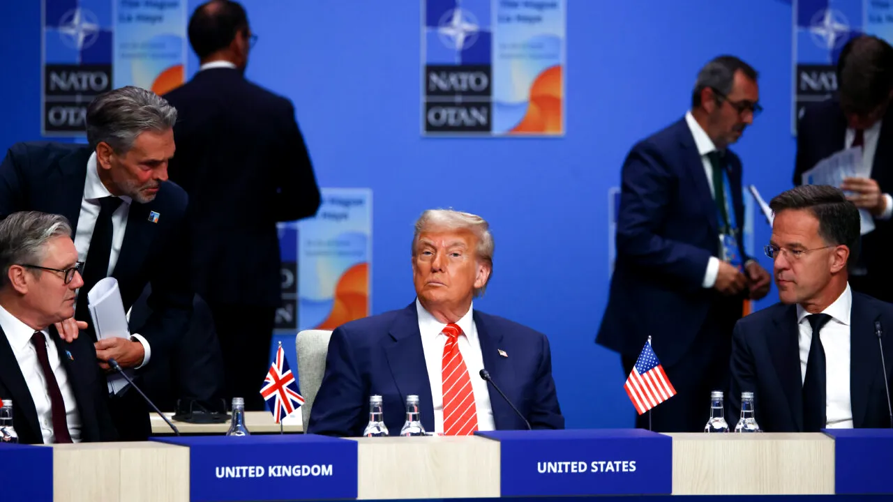 FT: SUA ar putea ieși din NATO. „Cea mai profundă criză” din cei 77 de ani de istorie ai Alianței Nord-Atlantice