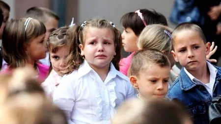 Elevii și copiii de grădiniță se întorc la ore