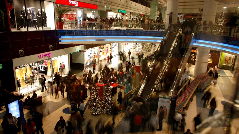 Primul retailer important care își închide magazinele din mallurile mari din România