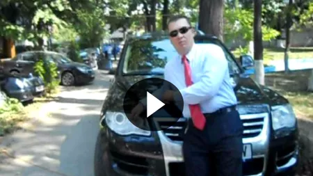 VIDEO. Șmecherul de partid - cum apără șoferii limuzinele cu stroboscoape ale șefilor: 