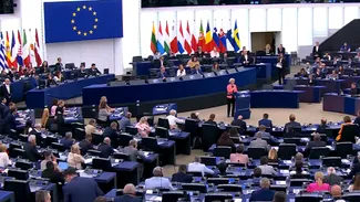 Ursula von der Leyen dă vina pe „păpușarul din Rusia” pentru moțiunea de cenzură / „Da, nu e niciun SECRET”