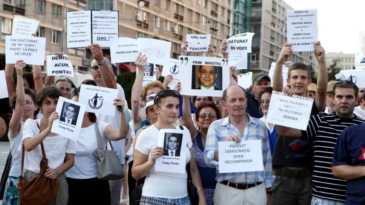 Aproximativ 100 de orădeni au scandat 