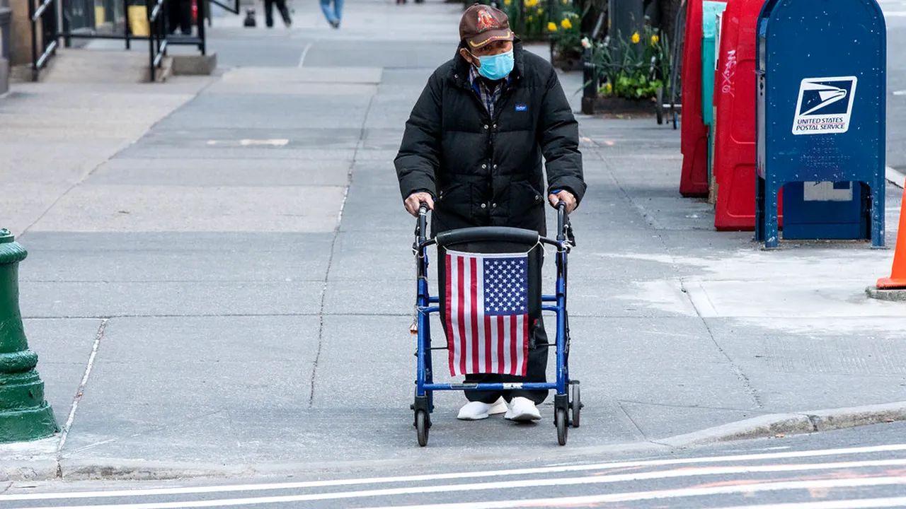 New Yorkul dă amenzi drastice oricui refuză să poarte mască! Americanii, amenințați de primarul Bill de Blasio