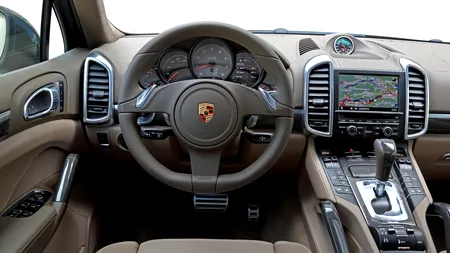 Zeci de mii de vehicule Porsche Cayenne, chemate în service. Autovehiculele de lux sunt dotate cu softul care manipulează emisiile poluante