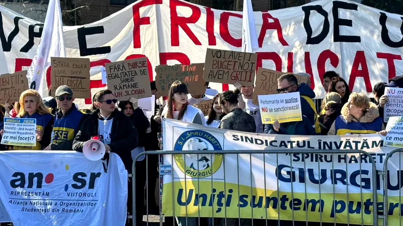 Lovitură dură pentru profesori. Rămân fără gradația de merit. Ce prevede noua lege a salarizării bugetare