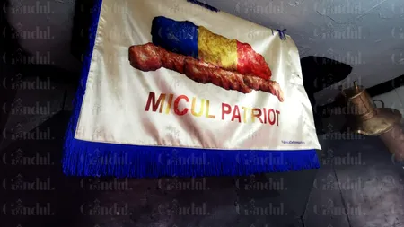 VIDEO | Zeci de oameni au stat la coadă în fața grătarelor de la Terasa Obor. „Nu e 1 Decembrie fără mici”