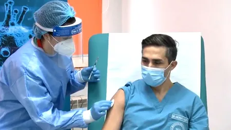 VIDEO. Valeriu Gheorghiță, coordonatorul campaniei naționale, a fost vaccinat anti-COVID: „E timpul să limităm tragediile și pierderile”