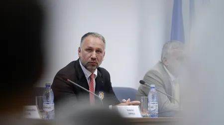 Procurorul general aruncă bomba: Cer instanței ca fetița din Mehedinți să nu părăsească România