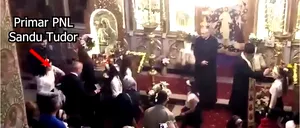Primarul comunei Păulești, filmat în timp ce împarte bani în biserică. Cum răspunde alesul local la acuzațiile de MITĂ electorală