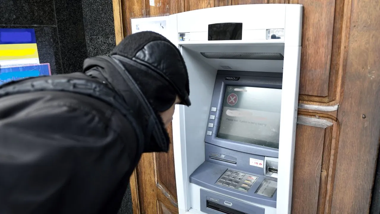 Parchetul de pe lângă Judecătoria Novaci: 177.000 de lei, furați din bancomatul aruncat în aer în județul Gorj