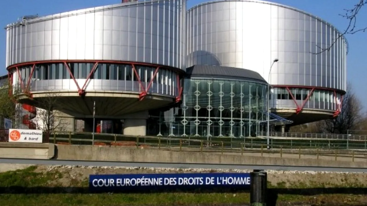 O româncă, despăgubită de CEDO cu 25.000 euro, pentru tratament stomatologic inadecvat