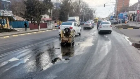 Un bărbat din județul Galați a vărsat un recipient plin cu 1.000 de litri de motorină, chiar la ieșirea din benzinărie