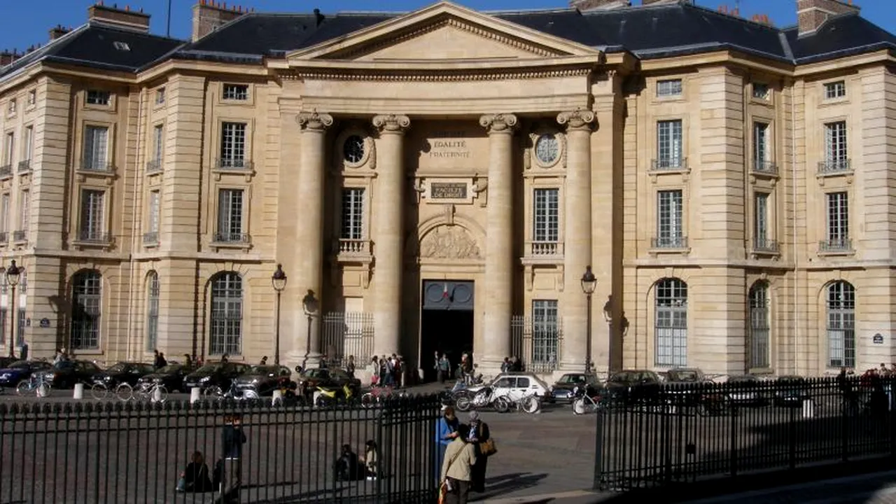O tânără româncă a ajuns dintr-o TABĂRĂ DE ROMI din Franța la UNIVERSITATEA SORBONA