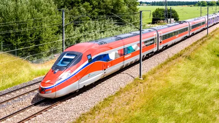 Tragedie fără margini în Italia: Două surori, de 15 și 17 ani, găsite moarte într-o gară. Cum s-a întâmplat totul