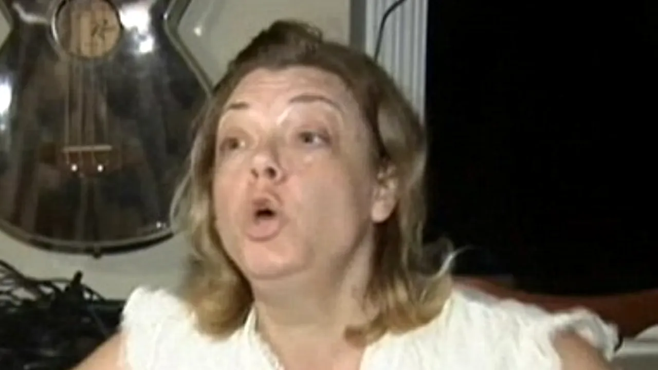 Momentele de groază prin care a trecut o femeie din cauza unei țigări electronice. „Era să îmi pierd casa