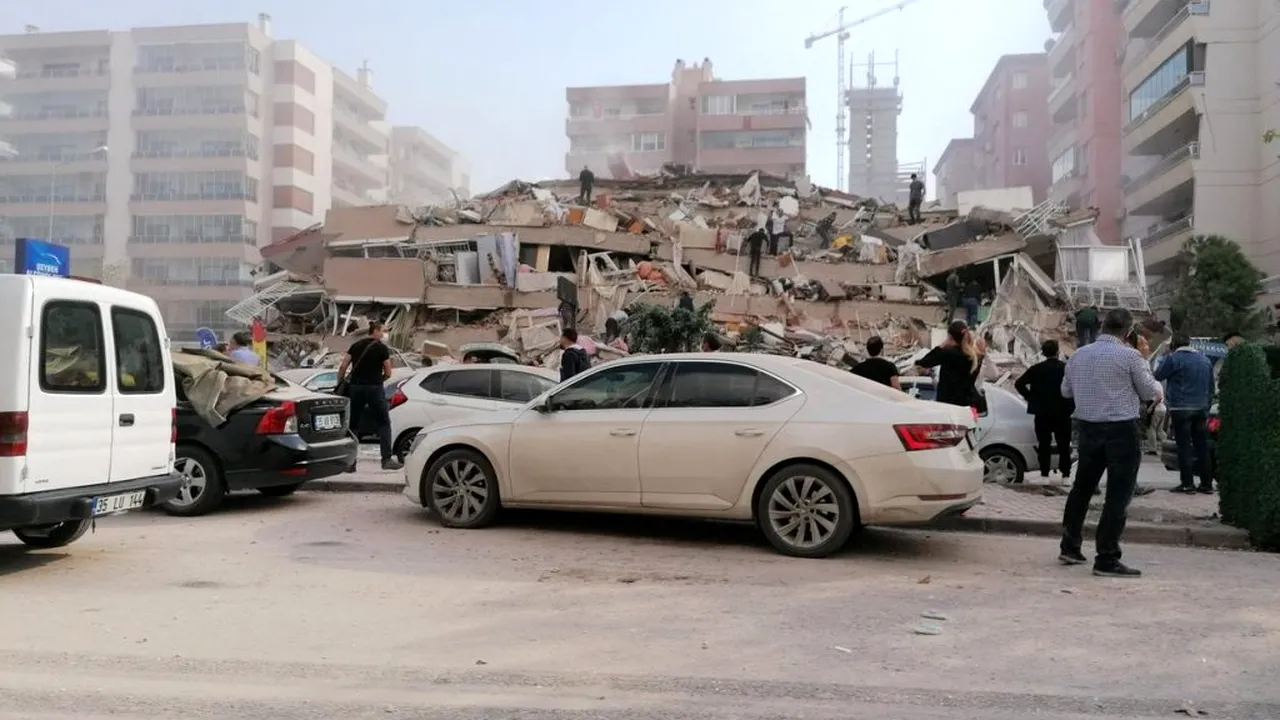 BREAKING NEWS. Cutremur puternic în Marea Egee. Seismul a fost simțit în Turcia și Grecia, iar mai multe clădiri s-au prăbușit | VIDEO