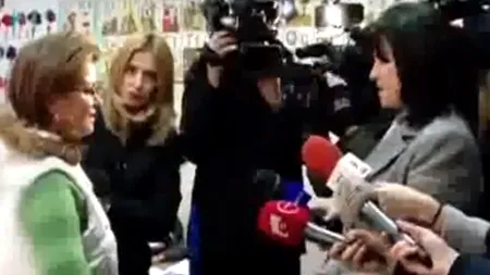 Reacția unei profesoare surprinse de ministrul Educației când țipa la elevi - VIDEO