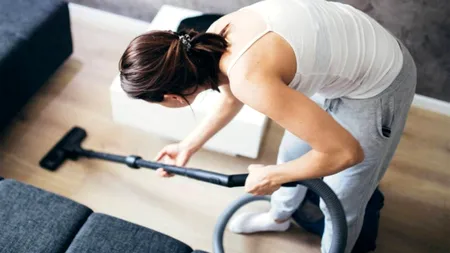 În timp ce făcea curățenia de Paște, o botoșăneancă a găsit un obiect ciudat, bine ASCUNS de soțul ei. Imediat, a sunat la 112