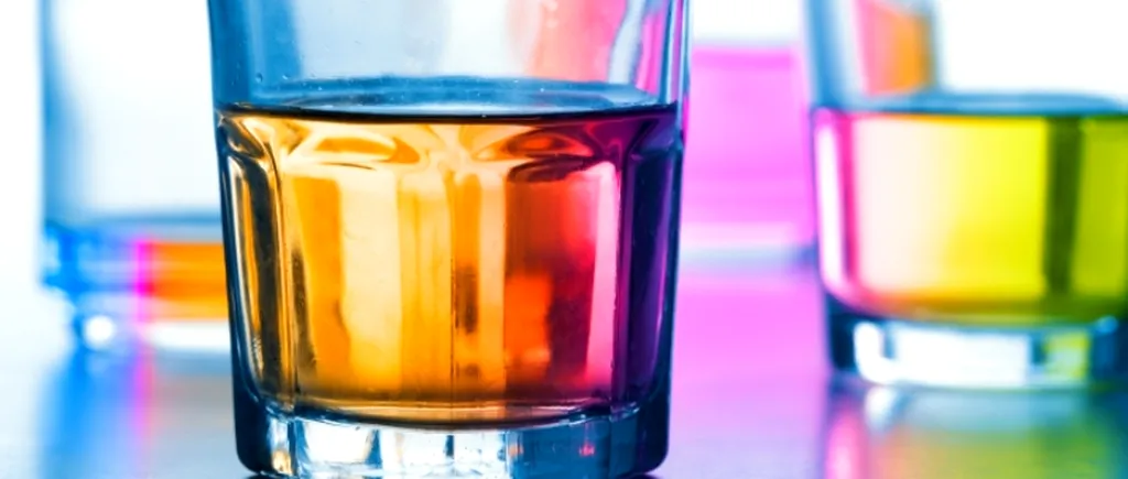 STUDIU. Culoarea paharelor poate influența percepția gustului băuturii