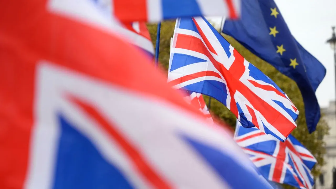 RISC. Peste 3,5 milioane de cetățeni UE riscă să li se refuze cetățenia deplină a Marii Britanii, în urma actualizării politicii de naționalitate la 15 mai