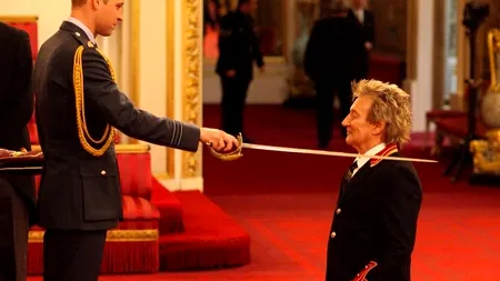 Rod Steward a devenit oficial Sir. Povestea unei cariere de 50 de ani