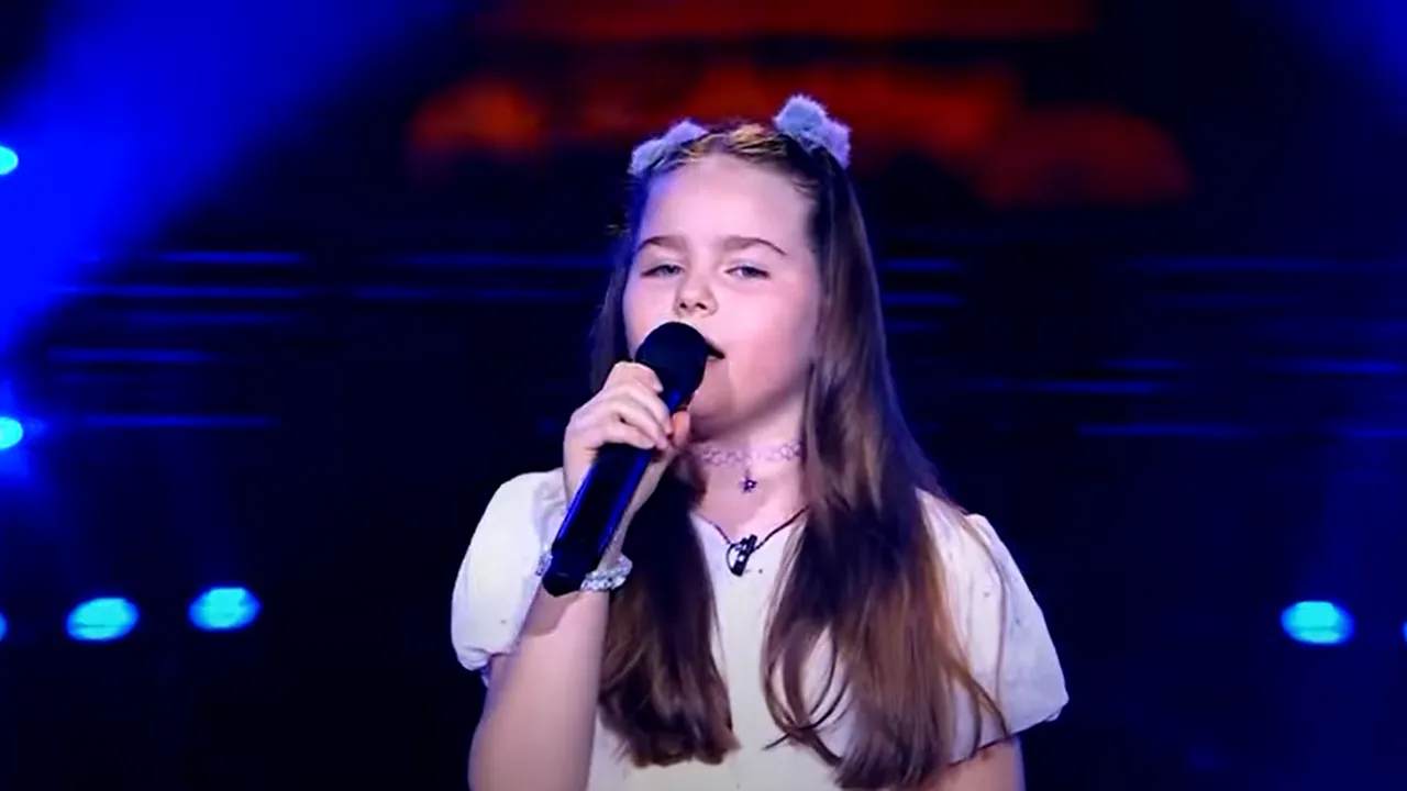 La numai 8 ani, nepoata lui Adrian Păunescu cucerește jurații la „Vocea Portugaliei” pentru copii