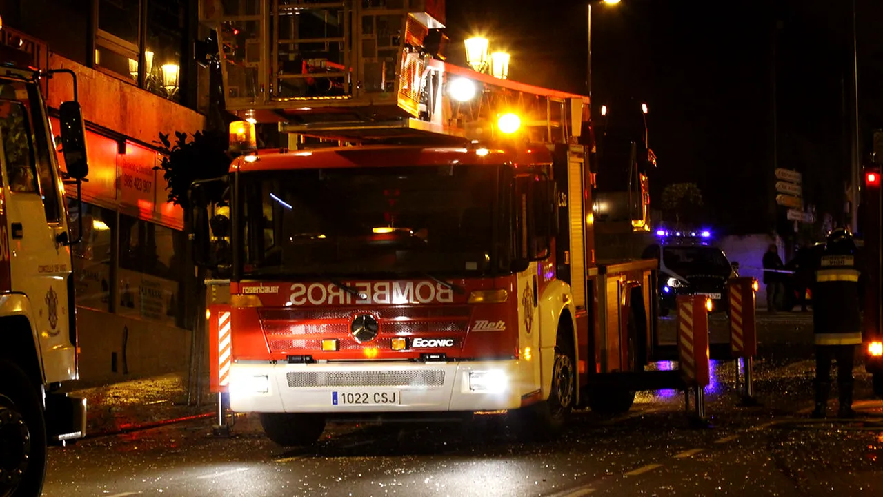 Spania, sub blestemul incendiilor. O clădire a luat foc, bilanțul este TRAGIC: sunt morți și răniți!