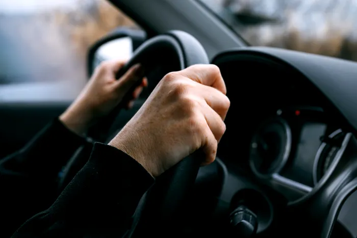 Codul Rutier 2026 Ai prioritate când ieși din parcare, benzinărie sau curte Ce arată legea