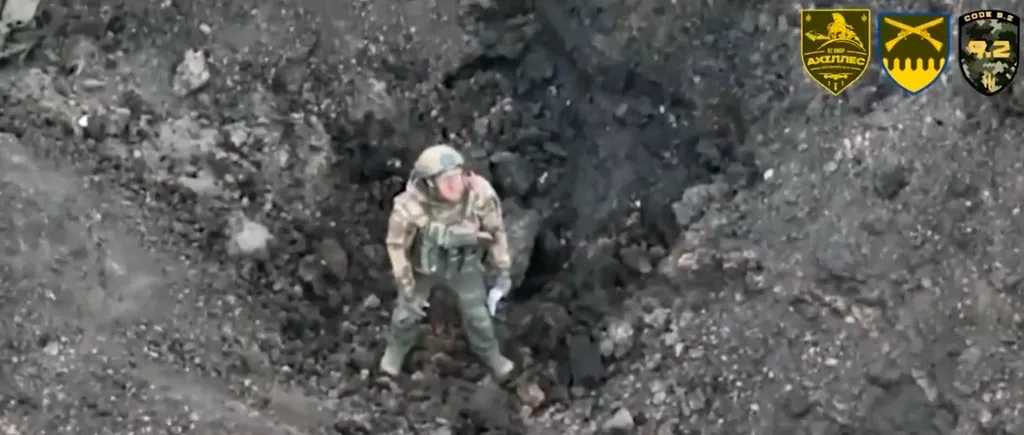 VIDEO | Un SOLDAT RUS a ales să se predea unei drone ucrainene, apoi camarazii săi au început să tragă asupra lui. Ce s-a întâmplat după