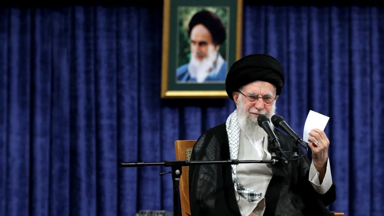 Liderul suprem al Iranului RESPINGE solicitările SUA privind oprirea programului de îmbogățire a uraniului/ „Nimeni nu așteaptă permisiunea lor”