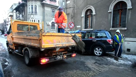 Primăria Iași a găsit o metodă inedită pentru rezolvarea problemei gropilor