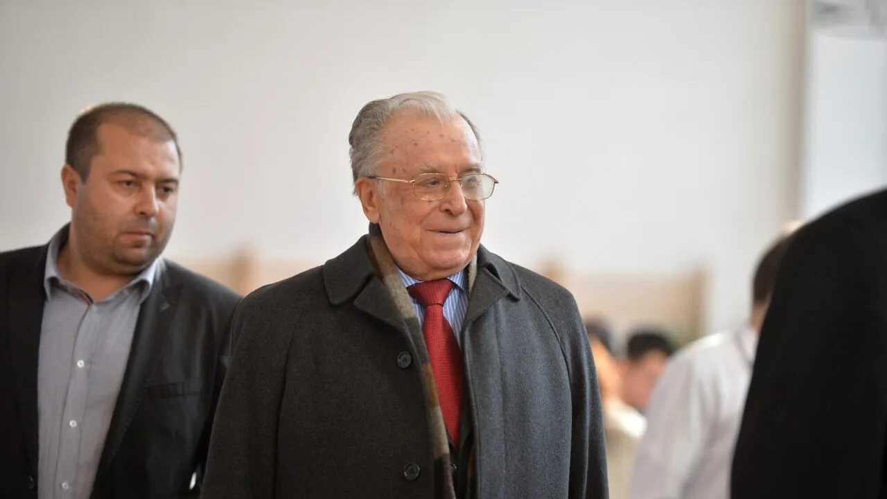 Ultimele informații despre starea de sănătate a lui Ion Iliescu: „Este în continuare pe oxigen”
