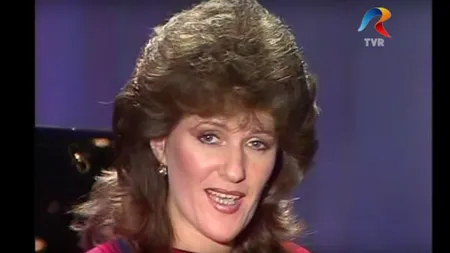 Interpreta melodiei „Ani de liceu” arată fabulos la 71 de ani. Stela Enache a împlinit 50 de ani de activitate | FOTO - VIDEO