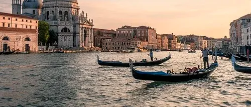 Italia renunţă de miercuri la restricţiile anti-COVID impuse turiştilor la intrarea în țară