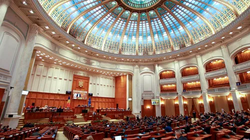 VIDEO | Bugetul de stat și cel al asigurărilor sociale au fost adoptate în Parlament. USR spune că va ataca legea bugetului la CCR