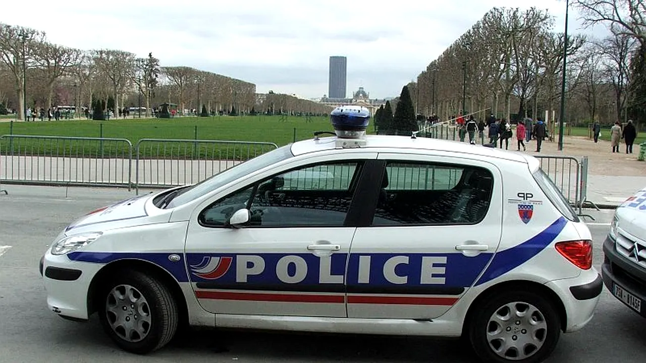 Urmărirea atacatorului de la Paris continuă pentru a doua zi consecutiv