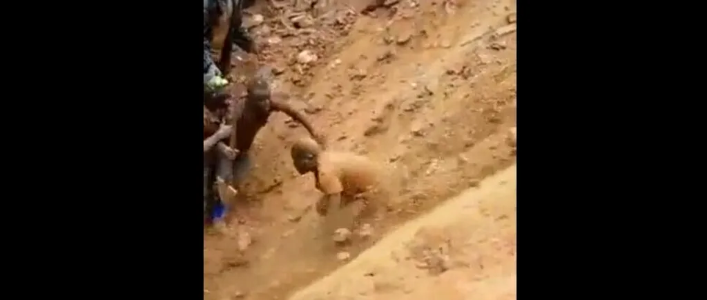 VIDEO | Momentul emoționant în care mai mulți mineri blocaţi în subteran REUȘESC SĂ IASĂ de sub pământ