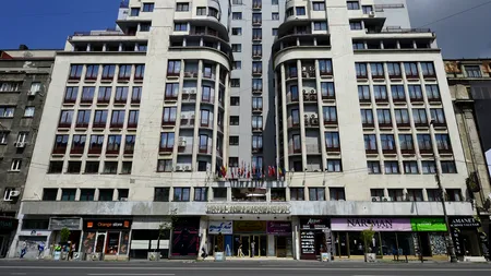 Proprietarii hotelului Ambasador dau în judecată Primăria pentru că montează borduri prea înalte pe Bulevardul Magheru