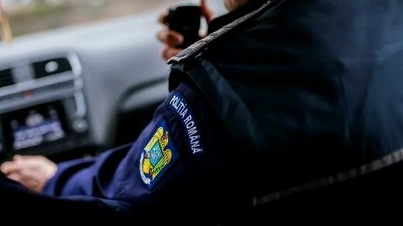 Poliția Română a solicitat firmei care a confecţionat noile UNIFORME ale poliţiştilor să schimbe elementele deteriorate: ”Sunt în perioada de garanție”