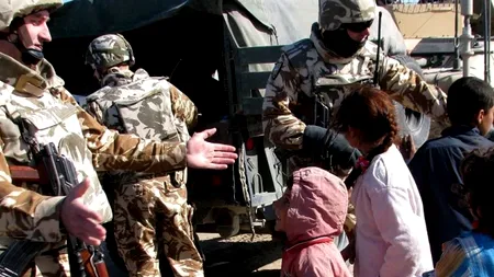 OAMENI TARI. Niculae Dobrescu și biscuiții din Irak: „Eram foarte bine văzuți, pentru că eram mai sufletiști. Stă în firea noastră să le îndulcim puțin traiul