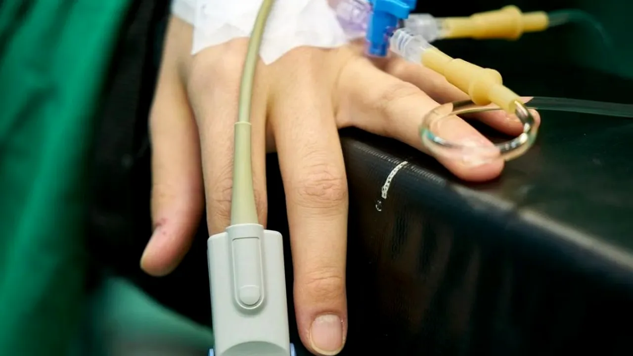 MĂRTURIA unei paciente, infectată cu coronavirus: „Am stat șase ore încuiată în salon cu cadavrul unei alte paciente”