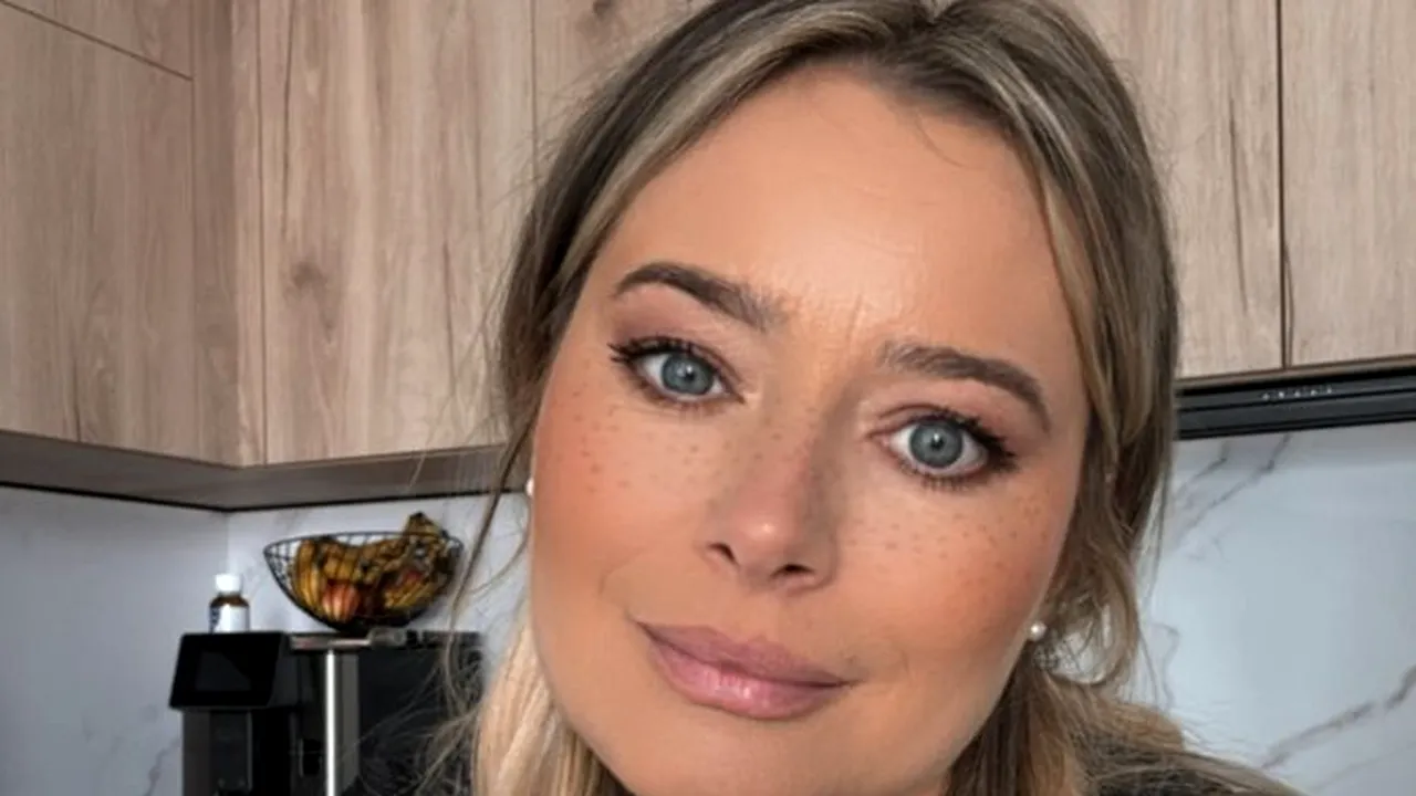 FOTO / Cu ce s-a confruntat Laura Cosoi după ce a devenit mămică. ”Nu te mai CAUTĂ nimeni”