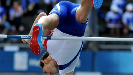 LONDRA 2012: SĂRITURA CU PRĂJINA, o probă olimpică exclusiv masculină timp de 104 ani